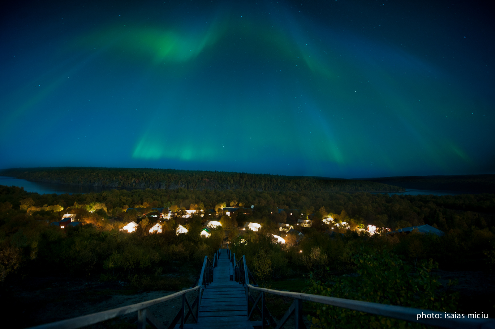 Ponoi Under the Northern Lights